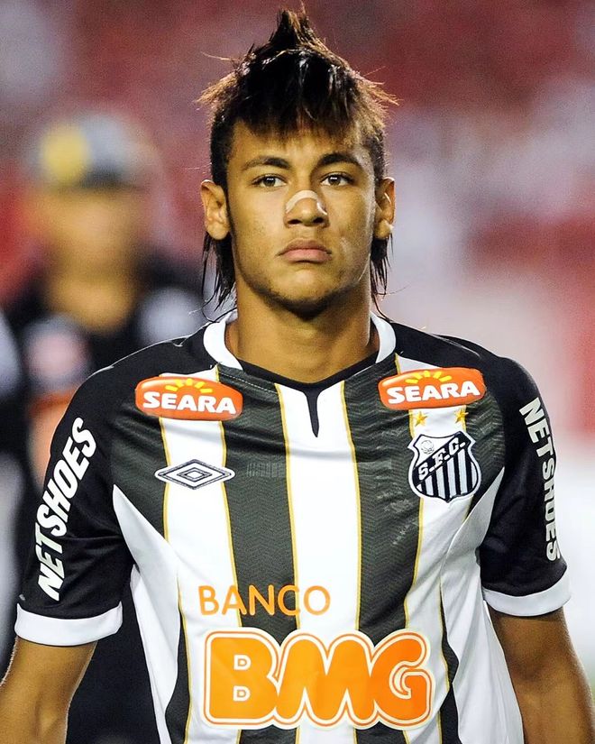 意甲最新积分战报：两大强队落败，榜首易主，争冠形势乱了（意甲积分榜更新：两强失利，榜首易位，争冠格局洗牌）