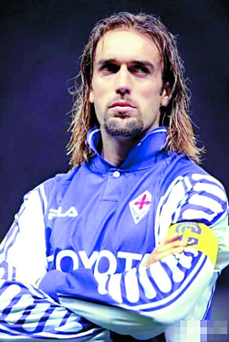 内蒙古额尔古纳初冬银装素裹，金雕翱翔雪原尽显苍穹之王风范