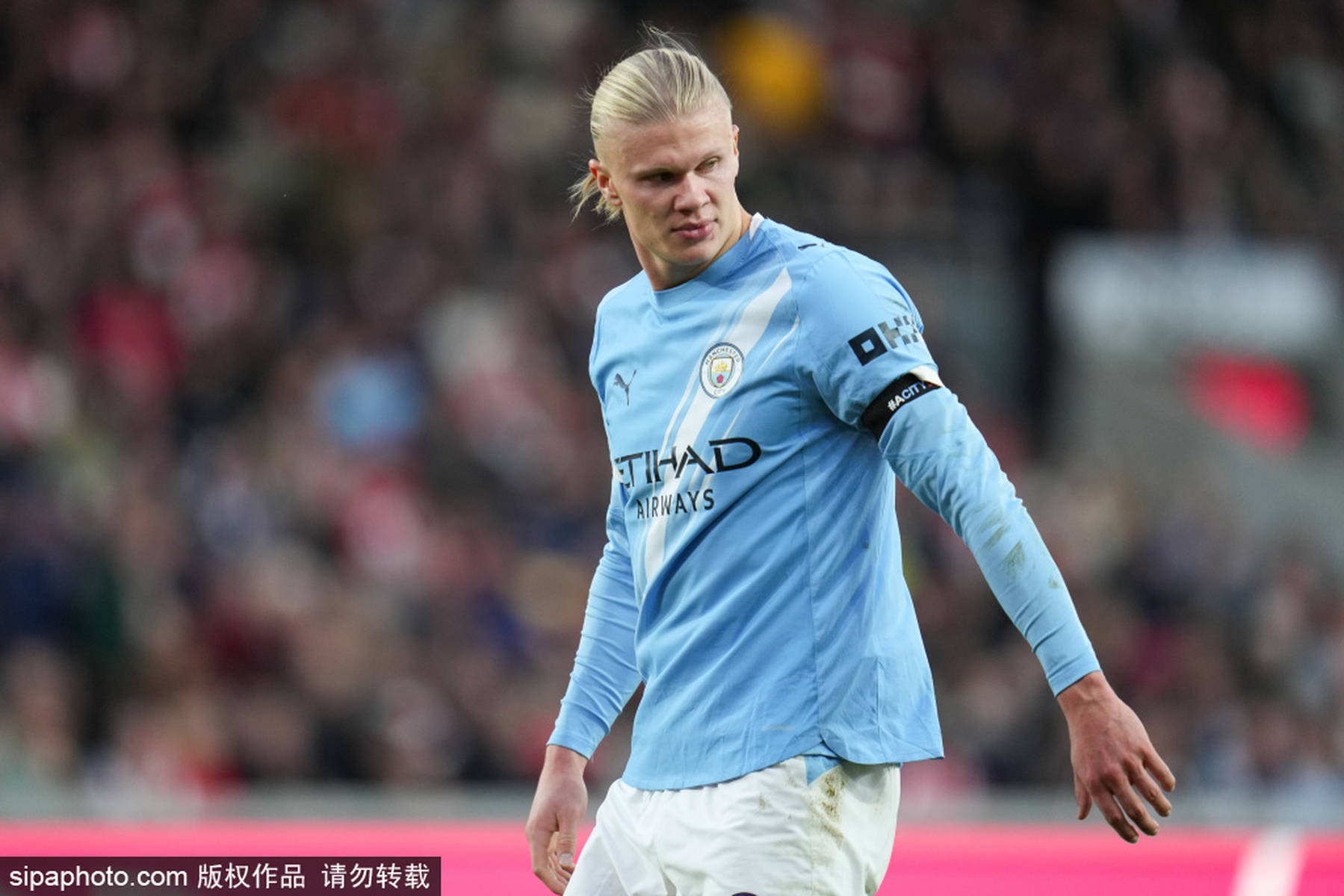 逆转！30岁锋霸独造2球，西甲豪强连进3球，欧冠翻盘（大逆转！30岁锋线悍将直接制造两球，西甲豪门连下三城，上演欧冠翻盘）