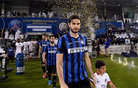 阿森纳以2-0击败布伦特福德，扩大领先优势，巩固争冠地位。