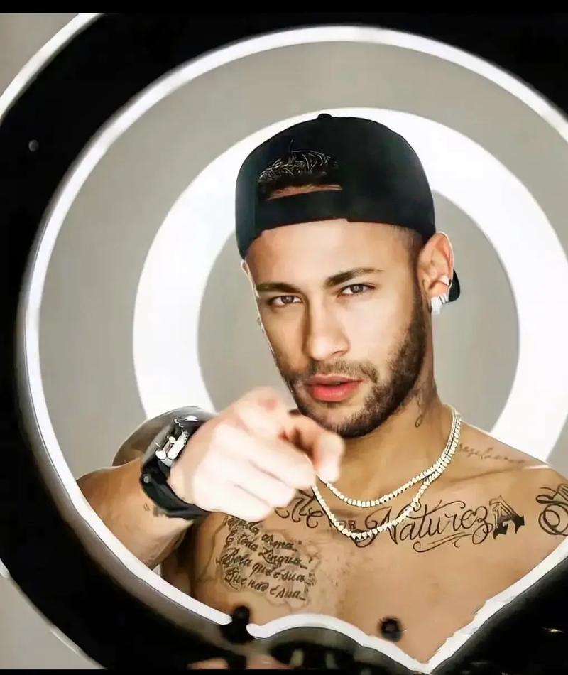 罗体：卢卡库想尽快复出，他希望在月底对罗马时回归赛场