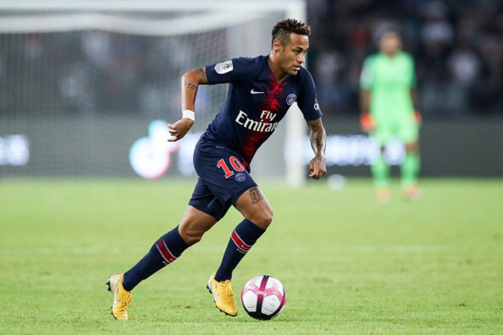 日职联半场：两队屡失良机，柏太阳神0-0名古屋鲸鱼