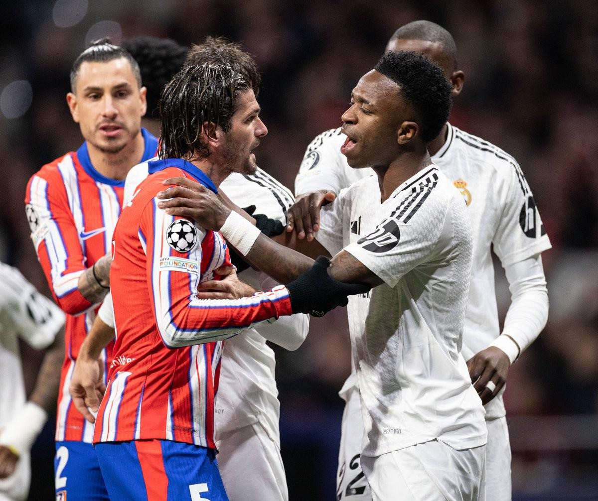 沙特联身价更新：C罗1200万欧不变，雷特吉、努涅斯前二（沙特联身价最新榜：C罗仍为1200万欧，雷特吉与努涅斯占据前二）