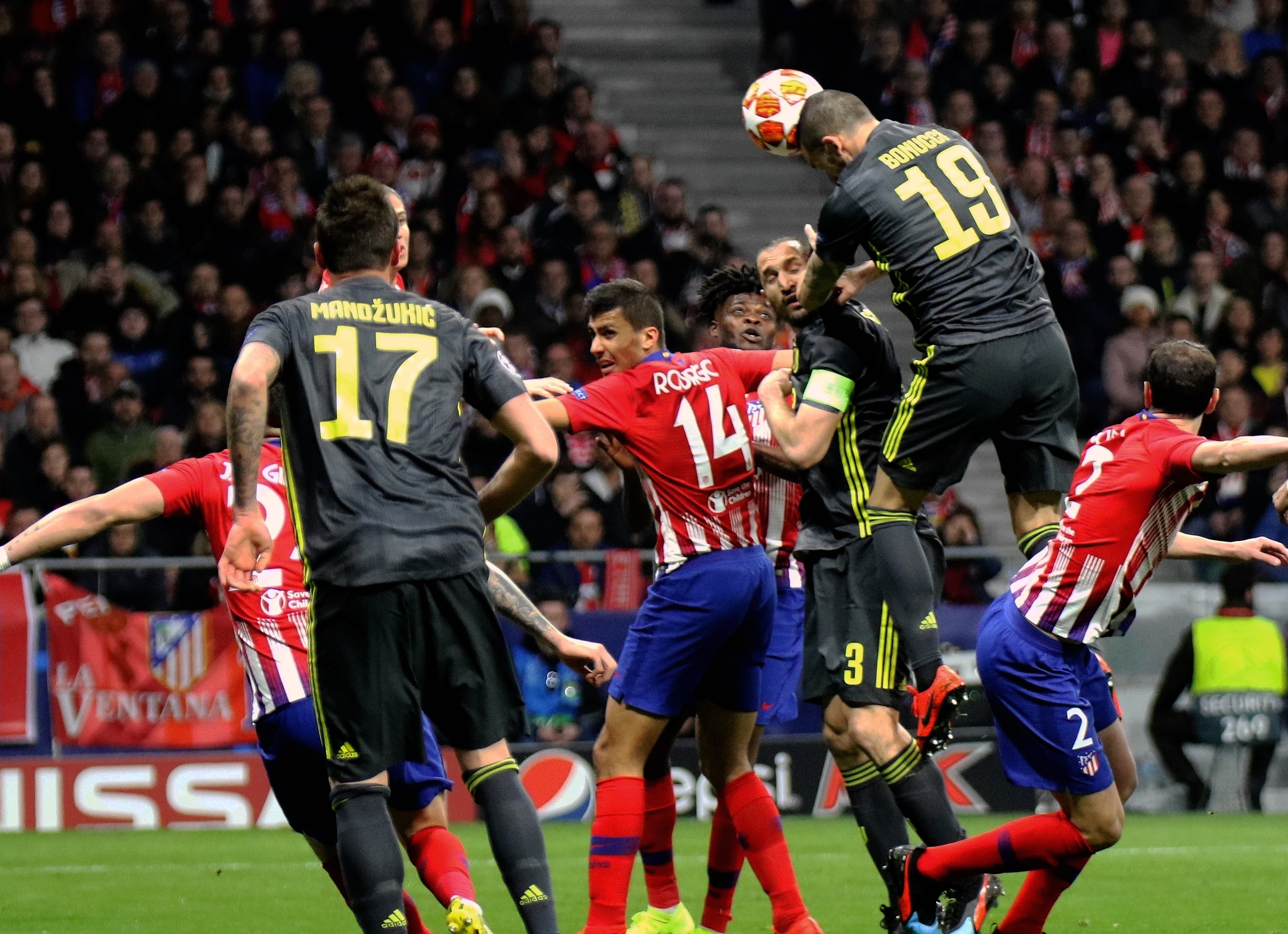 库尔图瓦谈维尼修斯挑衅行为：我们不是机器，我们是人