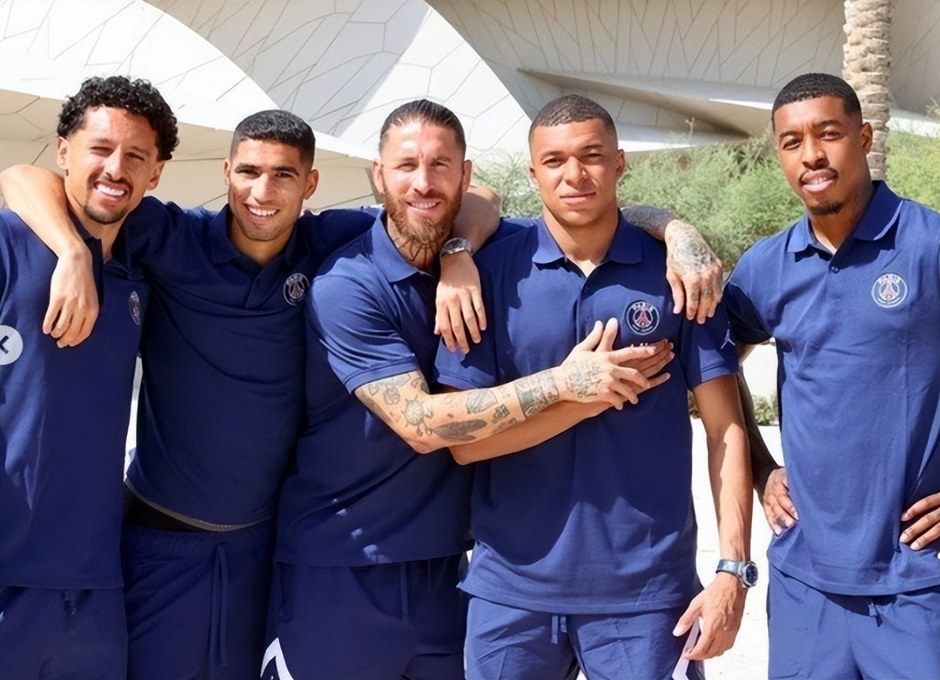 利桑德罗有望火线复出，或进入曼联对阵埃弗顿名单（利桑德罗有望提前回归，或入选曼联战埃弗顿大名单）