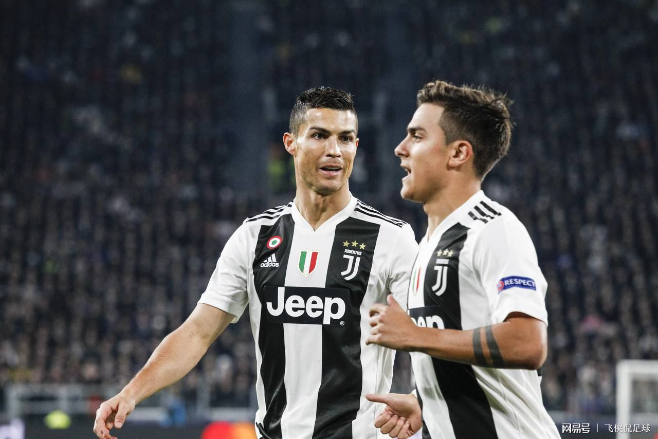 孔帕尼：不关注本菲卡与格雷罗的传闻，任何转会只会内部讨论